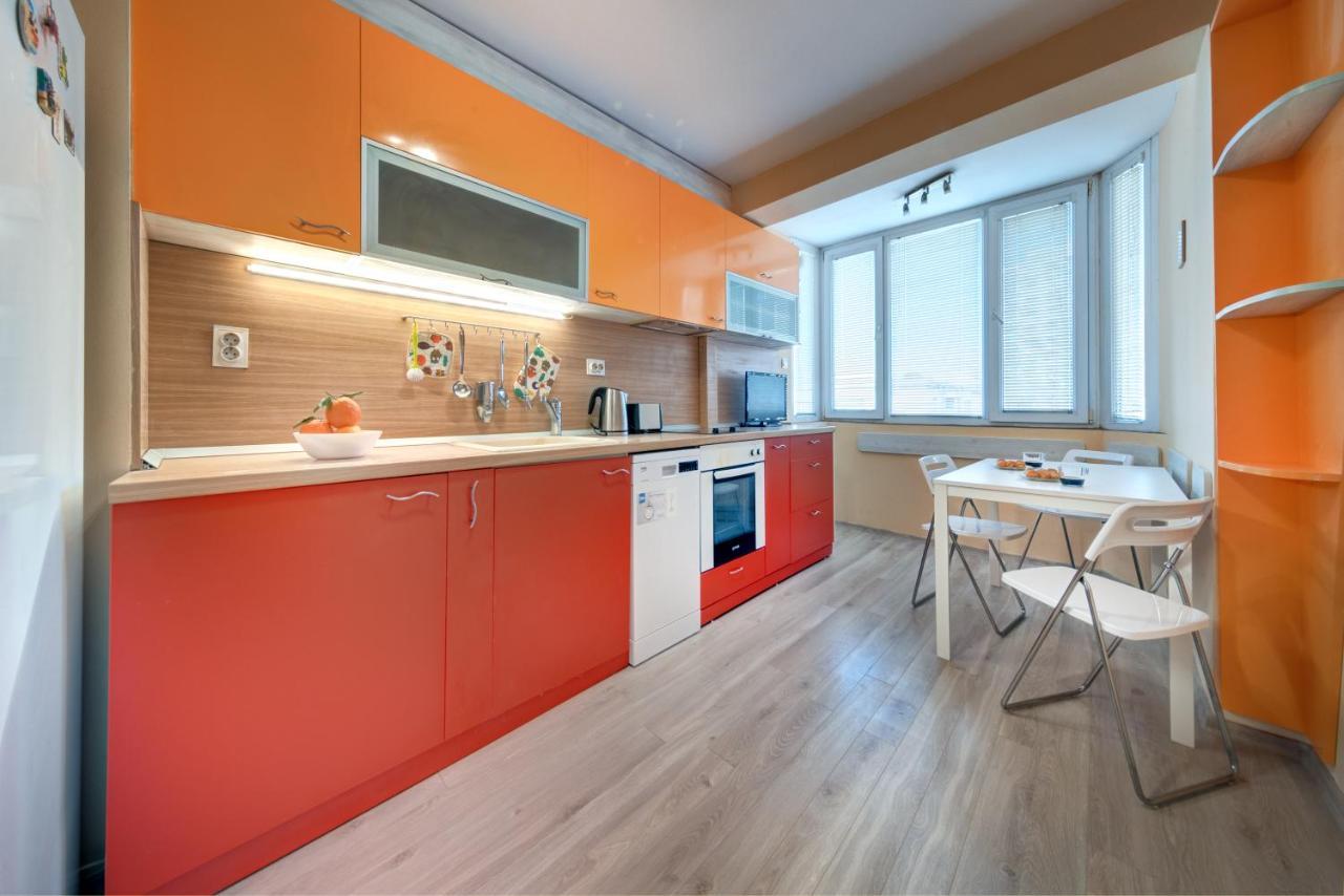 Daisy - 3 Room And Kitchen Apartment In Lazur Burgas Bagian luar foto